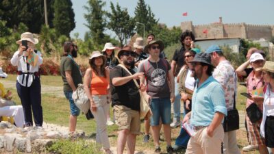 Genç Rehberler Efes Selçuk Kültür Rotasını Gezdi İlham Veren Kent Efes Selçuk, hafta sonunda İzmir’in genç rehberleri