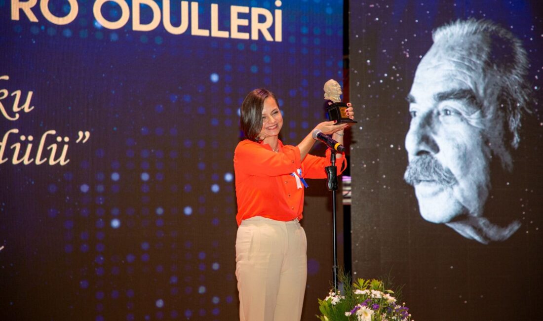 "Karanlığa inat, yaşasın sanat"