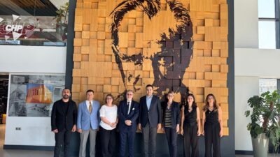 HEYET TUTUKLU SİYASİLER VE GENÇLER İÇİN DAYANIŞMA DİLEKLERİNİ İLETTİ
