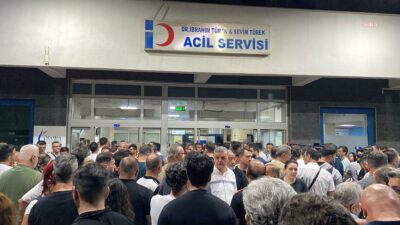 Manisa Büyükşehir Belediye Başkanı Ferdi Zeyrek yoğun bakıma alındı Elektrik çarpması sonucu hastaneye kaldırılan Manisa Büyükşehir Belediye Başkanı Ferdi Zeyrek,