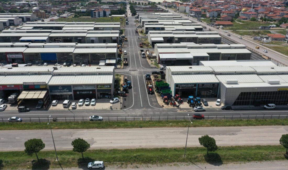Vatandaşın yol talebine Başkan Akın kayıtsız kalmadı