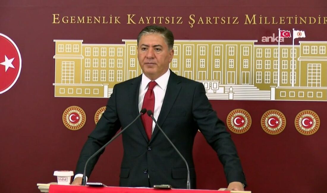 CHP Grup Başkanvekili Murat Emir, CHP’nin kurultay davasına ilişkin olarak,