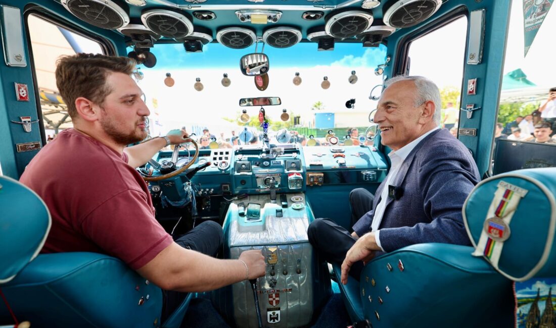 KÜÇÜKÇEKMECE’DE KLASİKLER BULUŞTU
