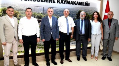 Yunusemre Belediye Başkanı Semih Balaban, Yunusemre Kaymakamı Celalettin Cantürk‘ü ziyaret