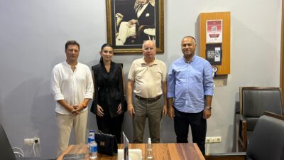 Kemer Belediyesi Gençlik Orkestrası Şefi Uzman Müzikolog Furkan Üstündağ, Kemer