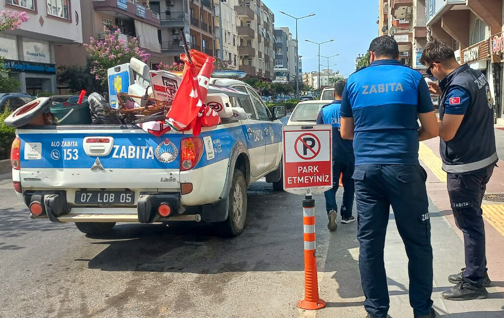 Manavgat Belediyesi Zabıta Müdürlüğü ekipleri, ilçe genelinde kamu düzenini korumak,