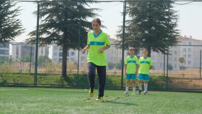 Odunpazarı Belediyesi’nin Yaz Spor Okulları, bu yıl da çocukların gelişimine