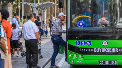 Denizli Büyükşehir Belediyesinin lise düzeyindeki okullarda eğitim gören dar gelirli