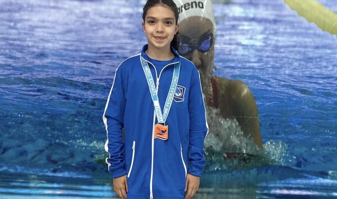 Bu sezon katıldığı müsabakalarda Manisa’nın gururu olan Yunusemre Belediyespor‘un yüzücüleri,