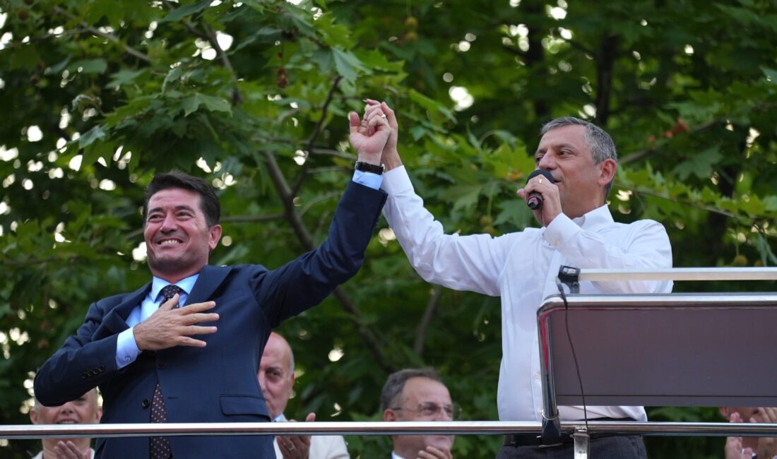 CHP Genel Başkanı Özgür Özel, Ortahisar Belediyesi’nin Ramazan ayında verdiği