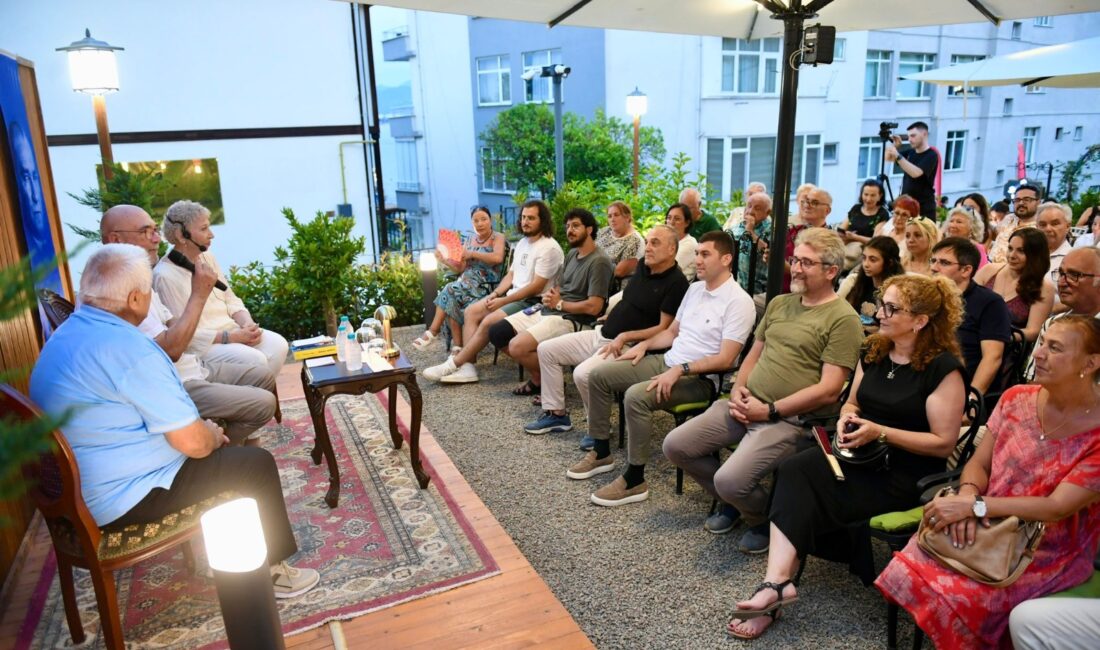 Altınordu Belediyesi, her hafta farklı bir konunun masaya yatırıldığı ‘Taşbaşı