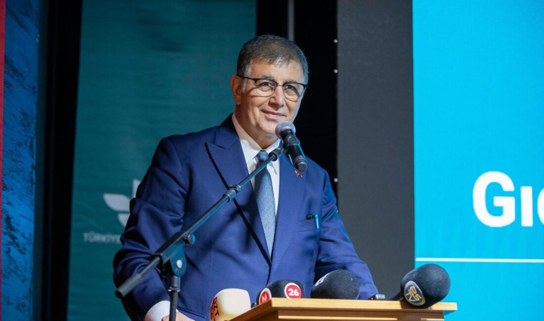 Eskişehir’de düzenlenen Gıda Güvenliği Paneli’nde konuşan Sağlıklı Kentler Birliği ve