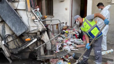 Çöp ev temizlendi, yedi yıllık kabus son buldu