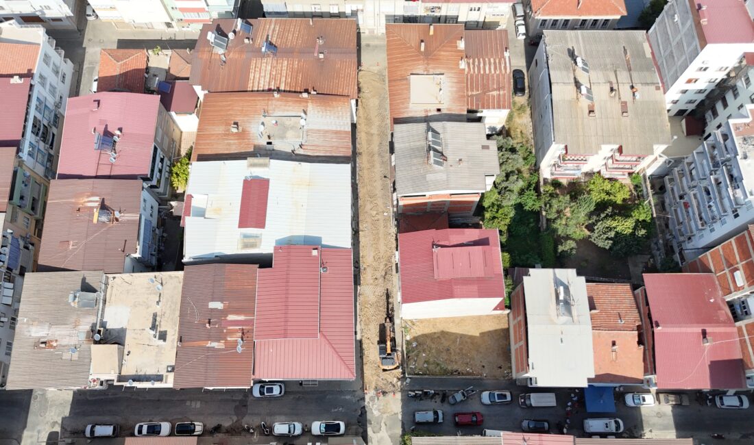 Nazilli Belediyesi Fen İşleri Müdürlüğü ekipleri Kurtuluş Mahallesi 107 Sokak’ta