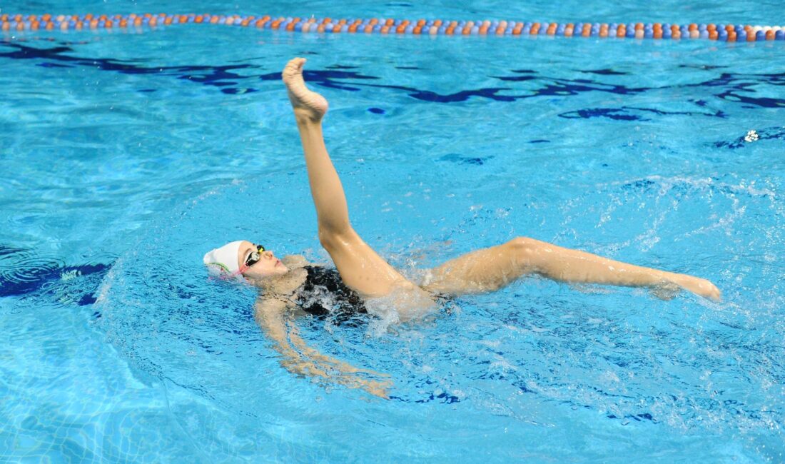Karşıyaka Belediyesi, 8 farklı branşta düzenlediği “Yaz Spor Okulları” ile