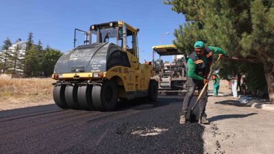 Çankaya Belediyesi, 123 mahallede planladığı asfalt yenileme çalışmalarını hızlandırdı. Asfalt