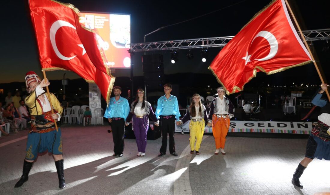 6.Burhaniye Kitap Fuarı’nın dördüncü gün etkinlikleri edebiyat, sanat, müzik ve