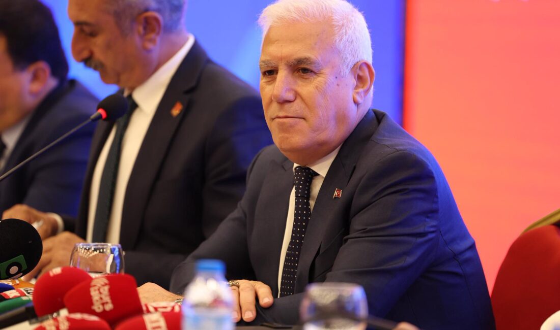 Bursa Büyükşehir Belediye Başkanı Mustafa Bozbey, kentte artık eski abonmanların