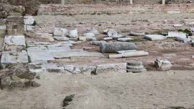 Tekirdağ’ın Marmaraereğlisi ilçesinde kazı çalışmaları sürerken, her geçen gün tarihçileri