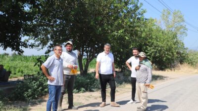 Turgutlu Belediyesi Fen İşleri Müdürlüğü ekipleri, kentin farklı noktalarında üst
