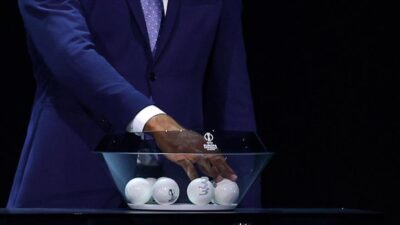 Fenerbahçe ve Beşiktaş’ın Avrupa kupalarındaki rakipleri belli oldu Fenerbahçe, Şampiyonlar Ligi 3. eleme turunda Feyenoord ile eşleşti. Beşiktaş