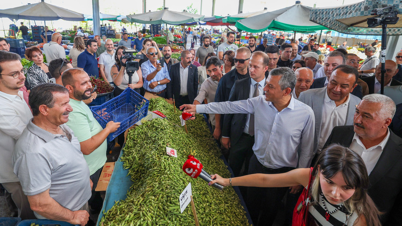 Cumhuriyet Halk Partisi Genel Başkanı Özgür Özel, Ankara Yenimahalle’de Demetevler