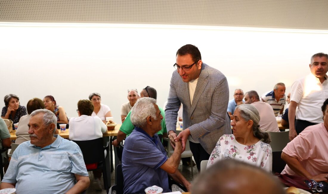 Balçova Belediye Başkanı Onur Yiğit, Balçova Alevi Bektaşi Derneği tarafından