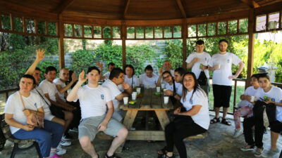 Eyüpsultan Belediyesi‘nin düzenlediği etkinlikte özel gereksinimli çocuklar, ilk kez ata