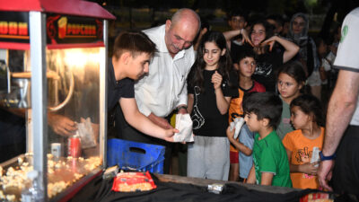 Osmangazi Belediyesi, yaz akşamlarını çocuklar için şenlik havasına dönüştürmeye devam