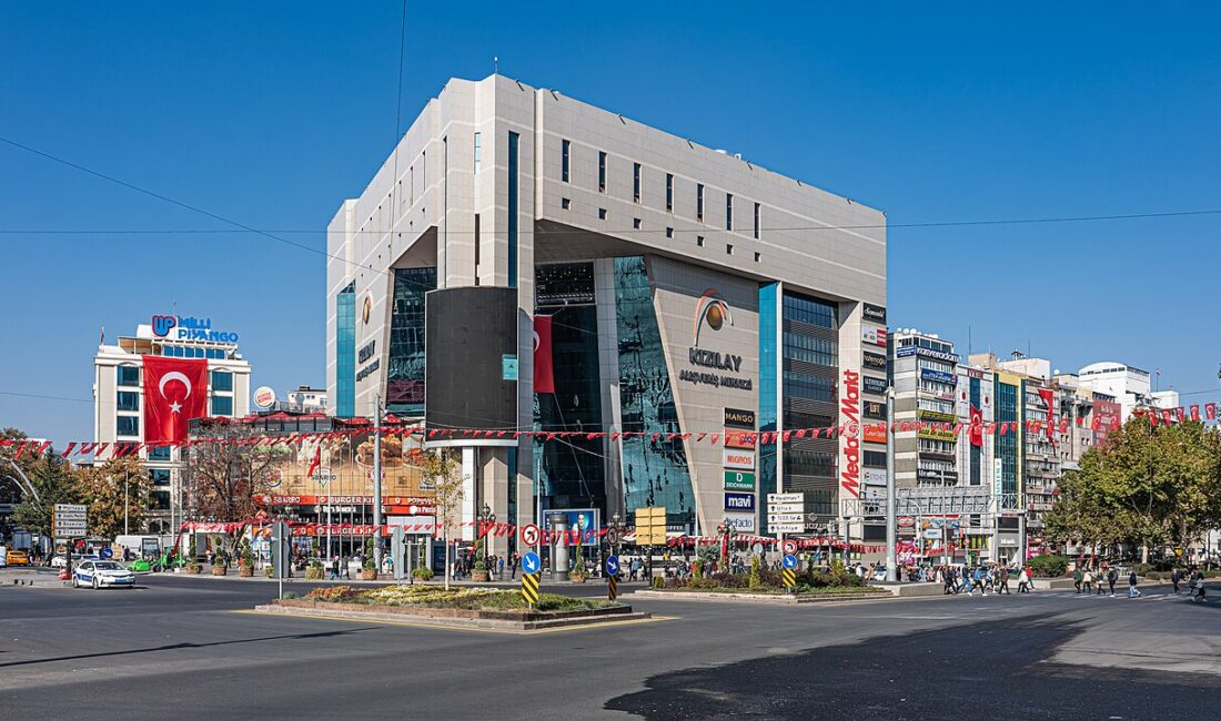 Çankaya Belediyesi yaz tatilinde çocukların hem fiziksel gelişimine katkı sağlamak