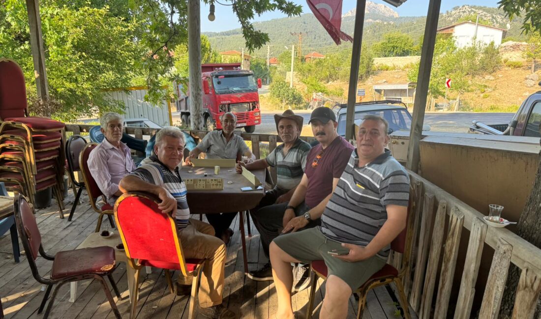Halkın talep ve sorunlarını not alan Başkan Cem Kotan, “Temel