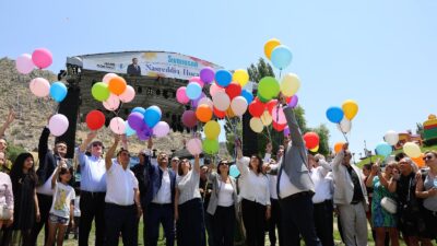 Eskişehir Büyükşehir Belediye Başkanı Ayşe Ünlüce, Sivrihisar Belediyesi tarafından düzenlenen