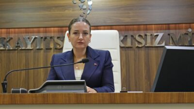 Antalya Büyükşehir Belediye Meclisi, başkan vekili seçmek üzere olağanüstü toplandı.