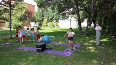 Eskişehir Büyükşehir Belediyesi’nin çocukların yaz tatillerini faydalı geçirmesi için hazırladığı
Yaz