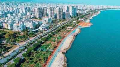 Mersin Büyükşehir Belediyesi, kentin estetik değerlerini koruyarak sürdürülebilir bir şehir