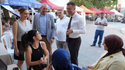 Çorlu Belediye Başkanı Ahmet Sarıkurt, başkan yardımcıları Adnan Kum, Güner