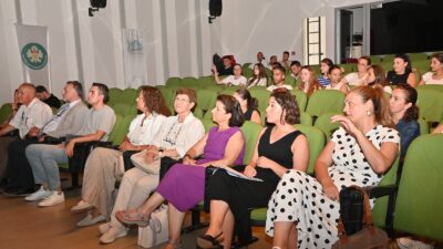 Manisa Büyükşehir’den Bağımlılıkla Mücadele İçin “Bağımlılığı Terk Et” Semineri Manisa Büyükşehir Belediyesi, toplum sağlığı için büyük tehdit oluşturan bağımlılıkla