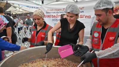 Manisa Büyükşehir’den Çölyak Hastalarına Özel Aşure Manisa Büyükşehir Belediyesi, Muharrem Ayı dolayısıyla her yıl düzenlediği aşure