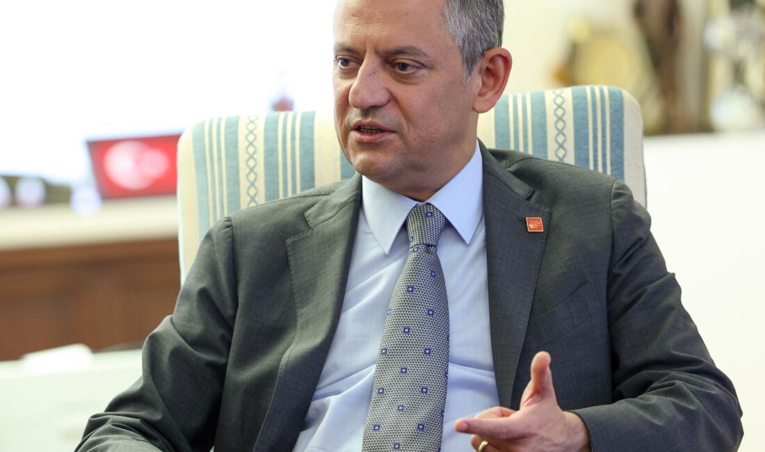CHP Genel Başkanı Özgür Özel, KESK Heyetini Kabul Etti Cumhuriyet Halk Partisi Genel Başkanı Özgür Özel, Kamu Emekçileri Sendikaları