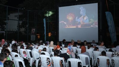Nilüfer Belediyesi, çocukların yaz akşamlarını daha keyifli hale getiriyor. Her