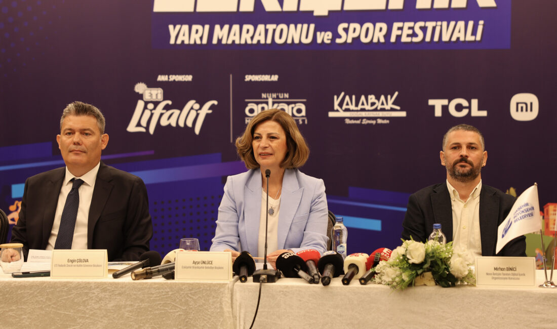 Eskişehir Büyükşehir Belediyesi ev sahipliğinde, ETi Lifalif ana sponsorluğunda 2-3