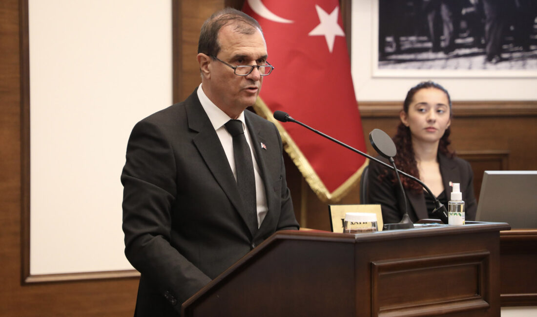 Büyükçekmece’de tutuklanarak görevden uzaklaştırılan Belediye Başkanvekili Ahmet Şahin’in yerine Hakan