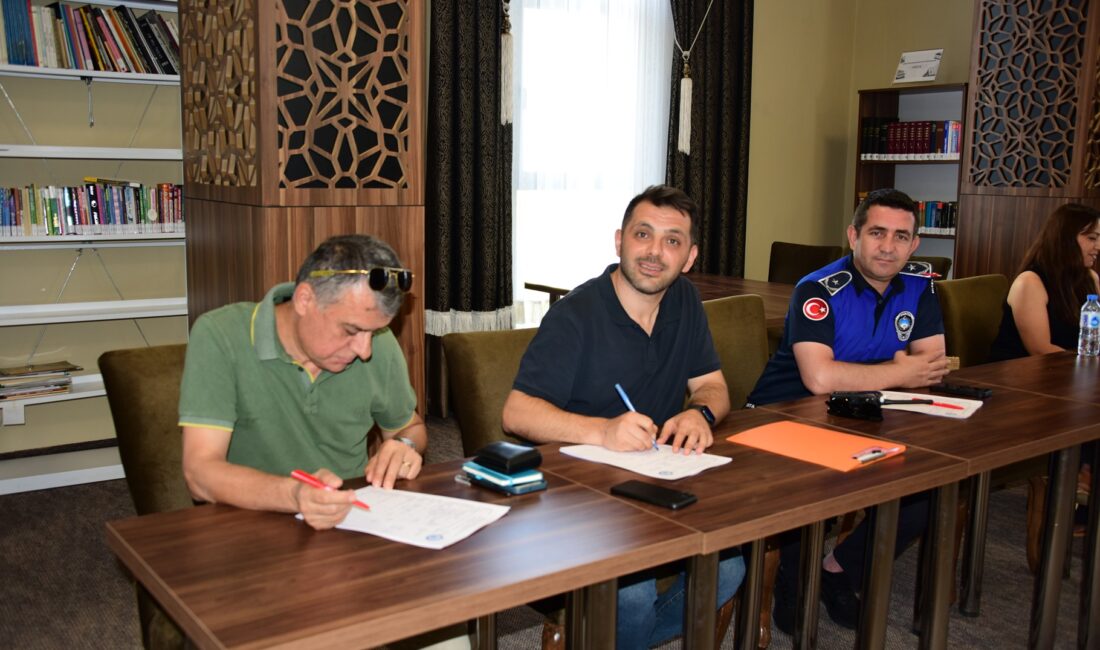 Şehzadeler Belediyesi, çalışanlarına yönelik iş sağlığı ve güvenliği eğitimi düzenledi.