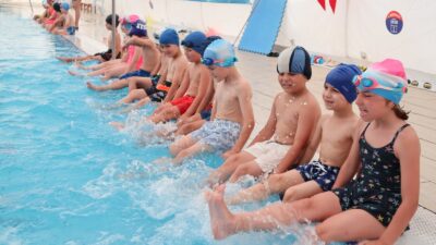 İzmit Belediyesi Yüzme Bilmeyen Kalmasın Projesi kapsamında bu yaz sezonunda