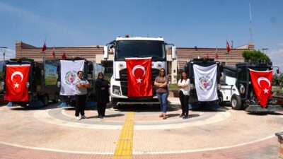 Kemalpaşa Belediyesi araç filosuna 5 yeni araç daha ekleyerek temizlik