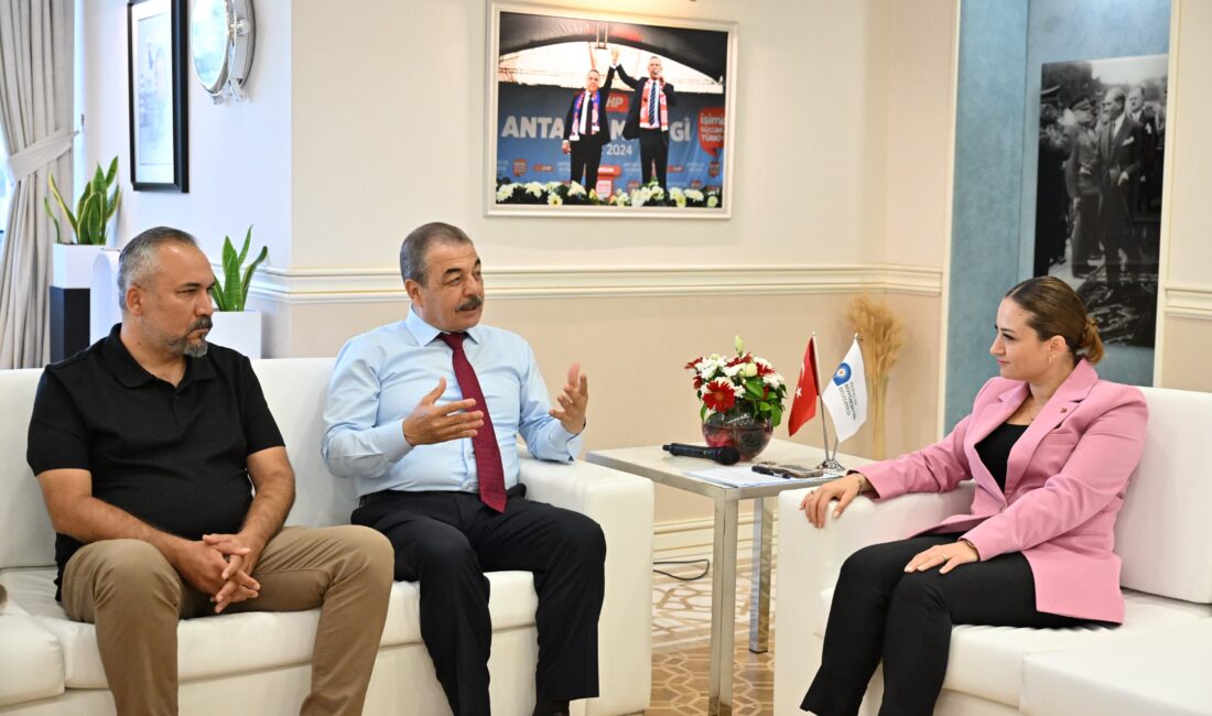Birleşik Kamu-İş Konferedasyonu Başkanı Orhan Yıldırım, Antalya Büyükşehir Belediyesi Başkan