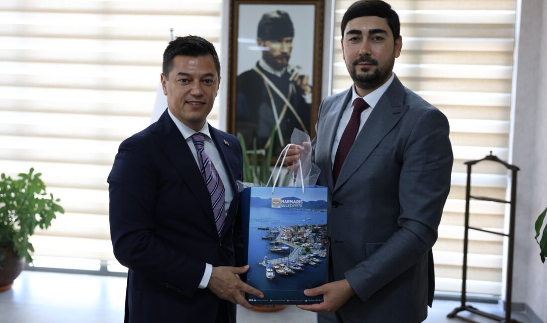 Kazakistan Cumhurbaşkanı Yardımcısı ve Halk Meclisi Başkan Yardımcısı Rassul Akhmedov,
Marmaris
