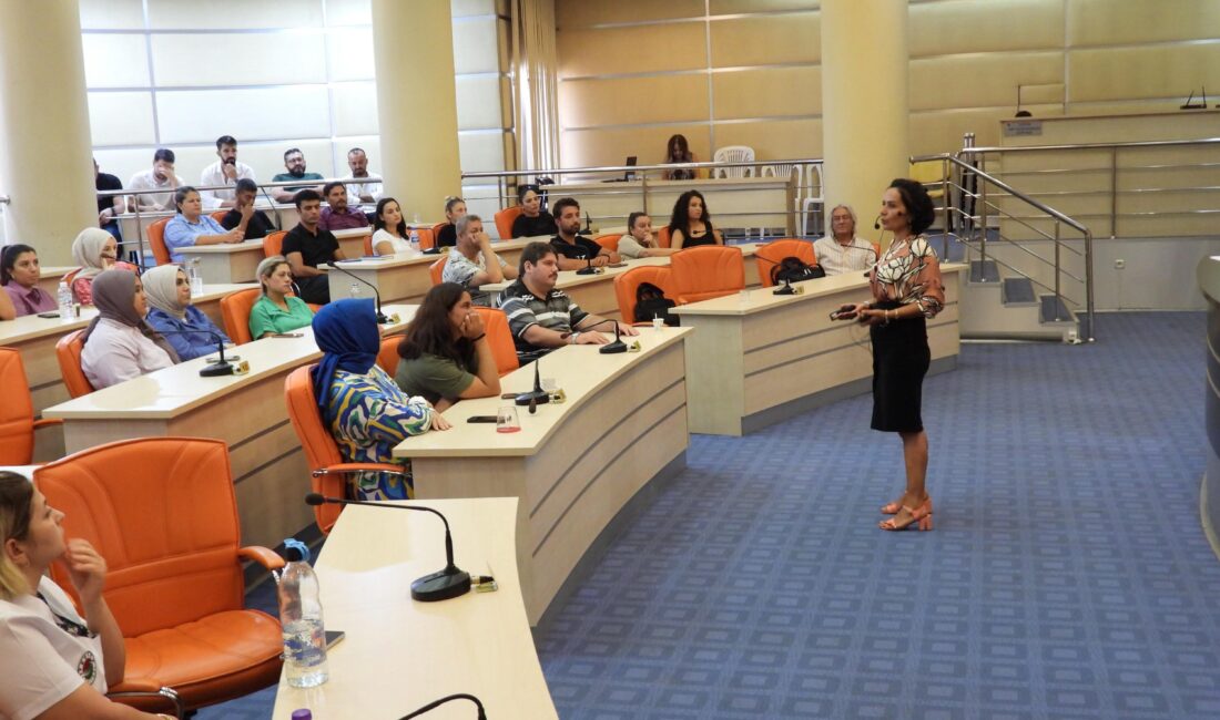 Kepez Belediyesi, personeline yönelik düzenlediği hizmet içi eğitim programlarının ikinci