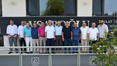 Eski belediye başkanlarından iş insanlarına, sivil toplum kuruluşu temsilcilerinden gazetecilere