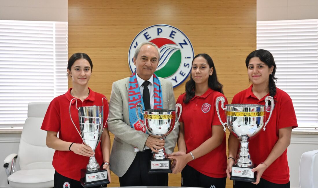 Türkiye hentbol arenasında büyük başarılara imza atan Kepez Belediyespor Kulübü’nün